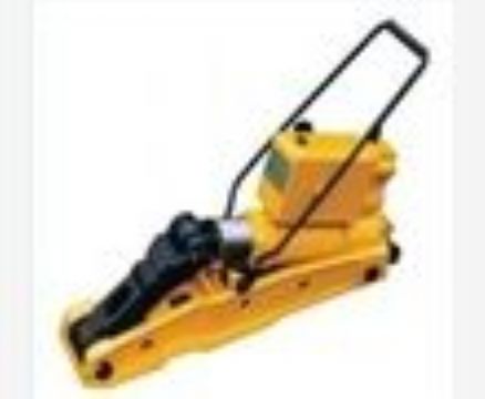 點擊查看詳細信息<br>標題：YQB-245型液壓起拔道機 閱讀次數(shù)：1737